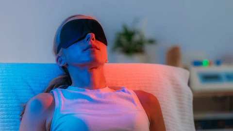 Red and blue light therapy session